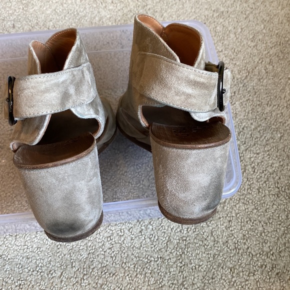 Buttery soft suede wedges! - Picture 5 of 10